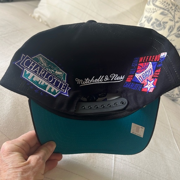 Mitchell & Ness Charlotte Hornet Hat Black Embroidered Patches Snap Back New OS - Picture 11 of 16